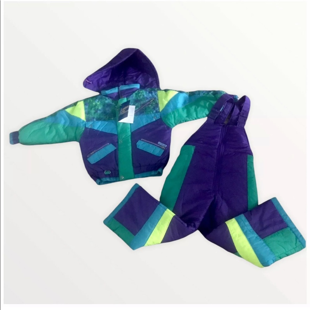 Ski suit